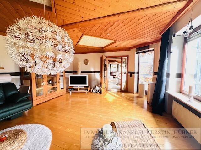 Einfamilienhaus Burgebrach - 6 Zimmer, 196 m&sup2;, 650.000&euro; | Angebot:26092050