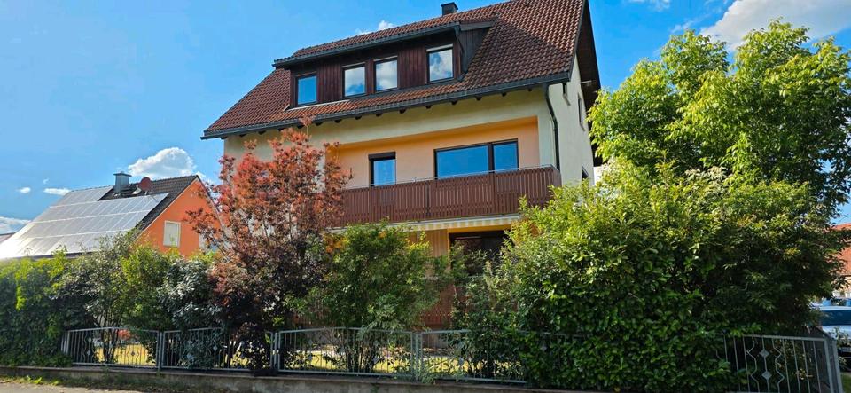 Mehrfamilienhaus, Wohnhaus Schlüsselfeld - 8 Zimmer, 195 m&sup2;, 399.000&euro; | Angebot:26905182