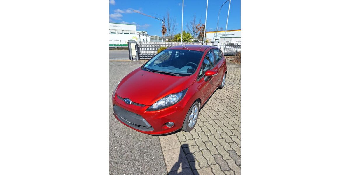 Ford Fiesta 141.119 km 3.990 &euro; Bamberg 96052