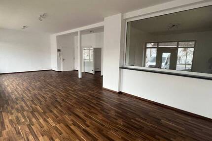 Gewerbeobjekt Hallstadt - 3 Zimmer, 91 m&sup2;, 209.000&euro; | Angebot:25798668