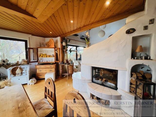 Einfamilienhaus Burgebrach - 6 Zimmer, 196 m&sup2;, 650.000&euro; | Angebot:26092050