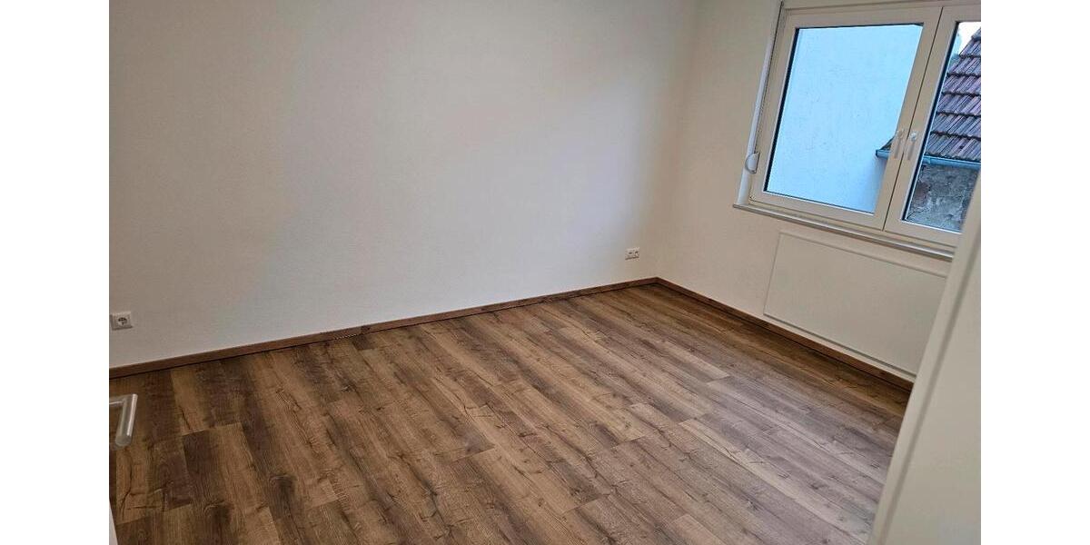 Erdgeschoßwohnung Sand am Main - 3 Zimmer, 78 m&sup2;, 700&euro; | Angebot:25852660