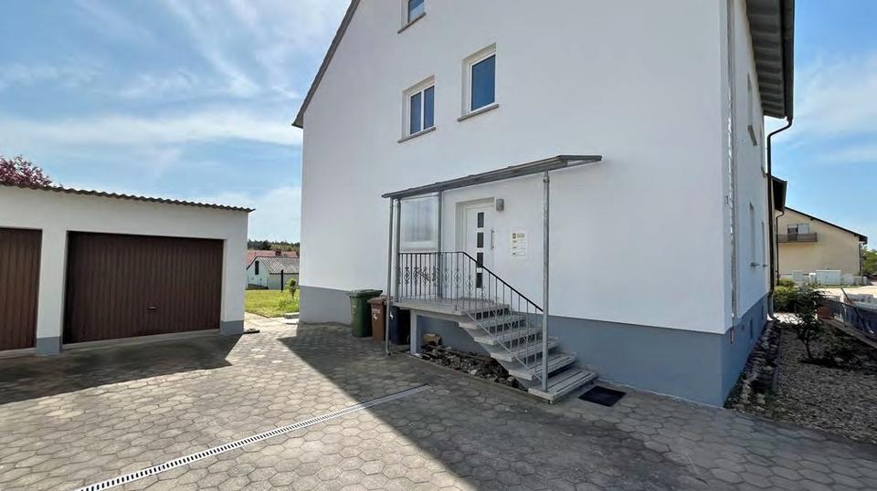 Etagenwohnung Stegaurach - 3 Zimmer, 92 m&sup2;, 850&euro; | Angebot:26688756