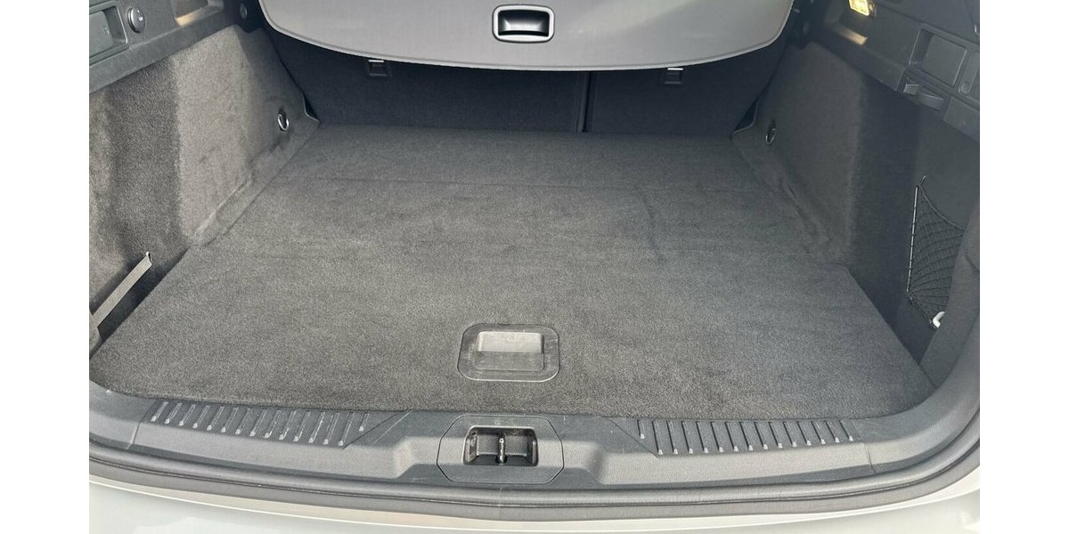 Ford Focus Titanium *Navi/SHZG/LED/TPMT/PDC/1.HD* 31.452 km 16.990 &euro; Bamberg 96052