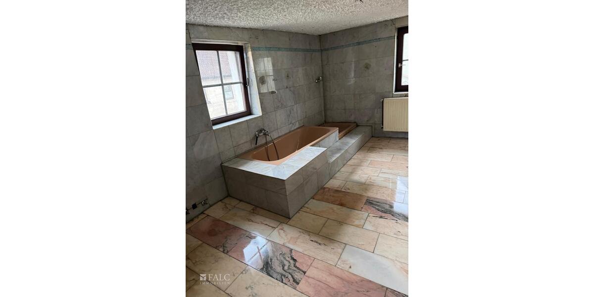 Einfamilienhaus Vestenbergsgreuth - 4 Zimmer, 180 m&sup2;, 1.100&euro; | Angebot:23991338