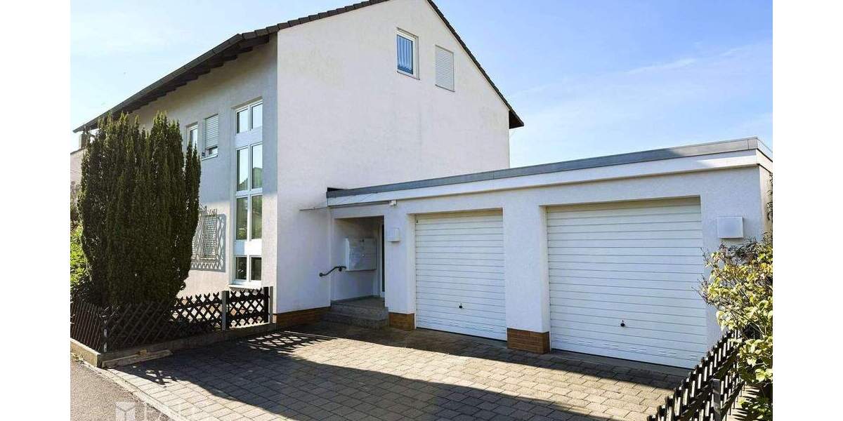 Mehrfamilienhaus, Wohnhaus Memmelsdorf - 9 Zimmer, 186 m&sup2;, 640.000&euro; | Angebot:25695315