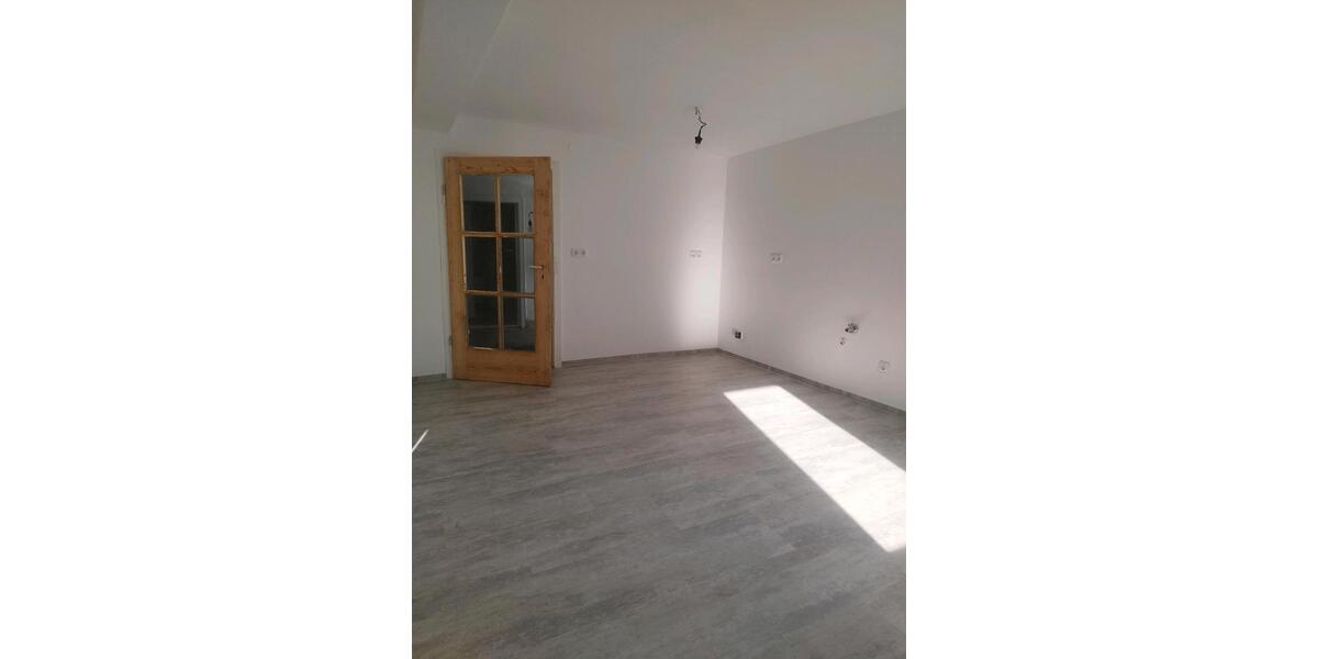 Einfamilienhaus Knetzgau - 3 Zimmer, 78 m&sup2;, 159.000&euro; | Angebot:27291625