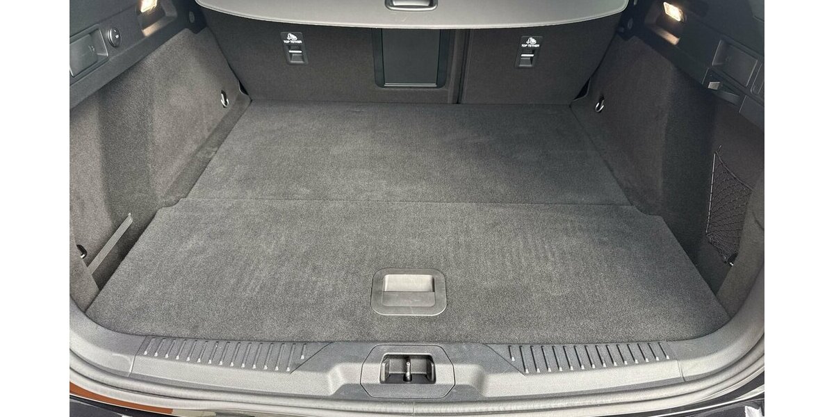 Ford Focus Turnier ST-Line X *AHK//Head-up/Navi/SHZG/PD 7.956 km 23.780 &euro; Bamberg 96052