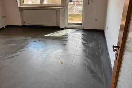 Wohnung Ebelsbach - 3 Zimmer, 65 m&sup2;, 450&euro; | Angebot:25917494