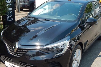 Renault Clio 73.136 km 11.430 &euro; Bamberg 96052
