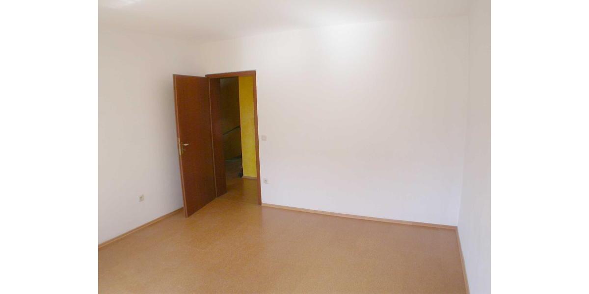 DHH mit Doppelgarage und Garten - Einfamilienhaus Höchstadt | Angebot:27184474