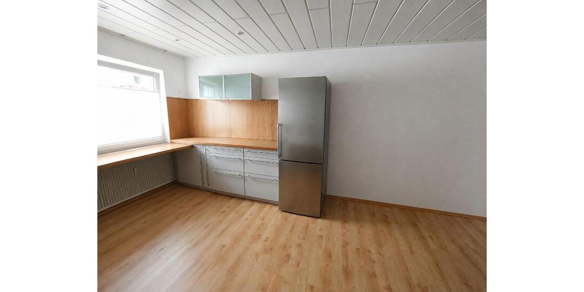 3 Zi. Wohnung im EG mit Terrasse, Gartenmktbenutzung und Garage - Etagenwohnung Hessdorf | Angebot:27314099
