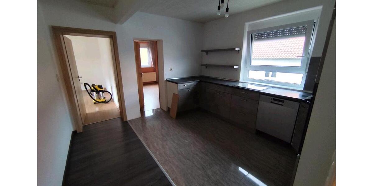 Mehrfamilienhaus, Wohnhaus Ebern - 10 Zimmer, 277 m&sup2;, 570.000&euro; | Angebot:27230322