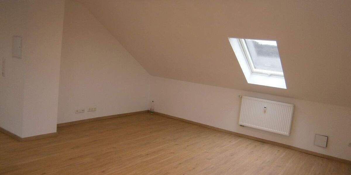 Mehrfamilienhaus, Wohnhaus Ebelsbach - 8 Zimmer, 649.000&euro; | Angebot:25695839