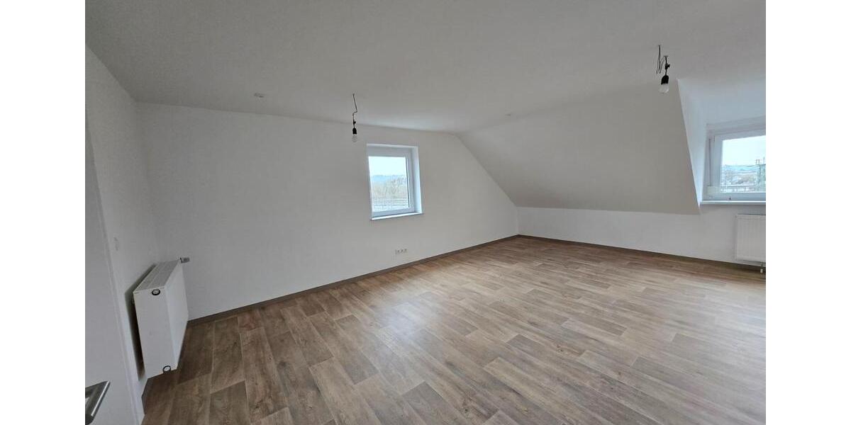 Dachgeschoßwohnung Ebelsbach - 3 Zimmer, 490&euro; | Angebot:22230792