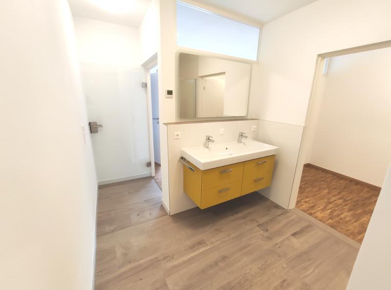 ERSTBEZUG nach Sanierung - Einfamilienhaus mit großer Terrasse und Garage - Einfamilienhaus Pommersfelden | Angebot:21473448