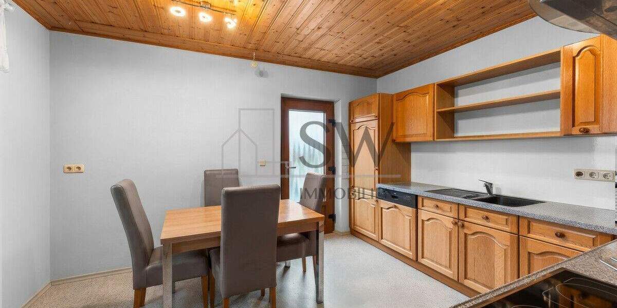 Einfamilienhaus Burgebrach - 9 Zimmer, 227 m&sup2;, 550.000&euro; | Angebot:25685831