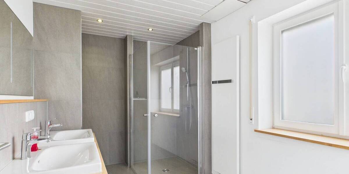 Einfamilienhaus Rentweinsdorf - 7 Zimmer, 218 m&sup2;, 495.000&euro; | Angebot:25696959