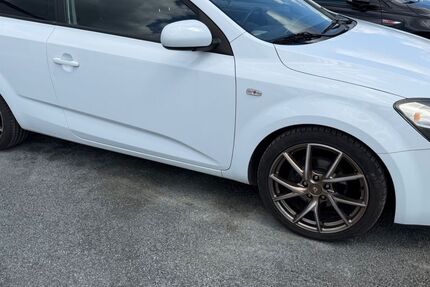 Kia pro ceed / ProCeed 134.500 km 3.200 &euro; Unterleinleiter 91364