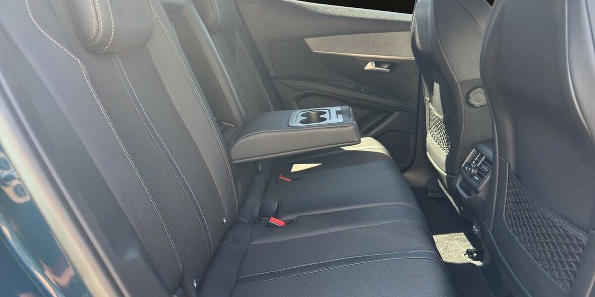 Peugeot 3008 GT *Navi/ACC/Kamera/LED/PDC/SHZG/1.Hd* 9.635 km 22.490 &euro; Bamberg 96052