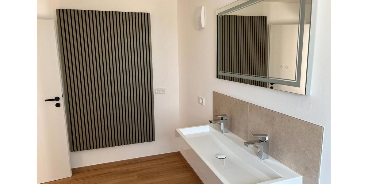 Etagenwohnung Adelsdorf - 5 Zimmer, 123 m&sup2;, 1.600&euro; | Angebot:26464645