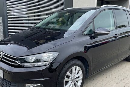 VW Touran 136.447 km 15.990 &euro; Lonnerstadt 91475