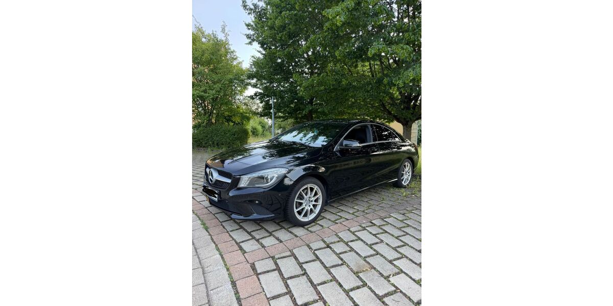 Mercedes-Benz CLA 180 110.000 km 14.250 &euro; Kirchehrenbach 91356