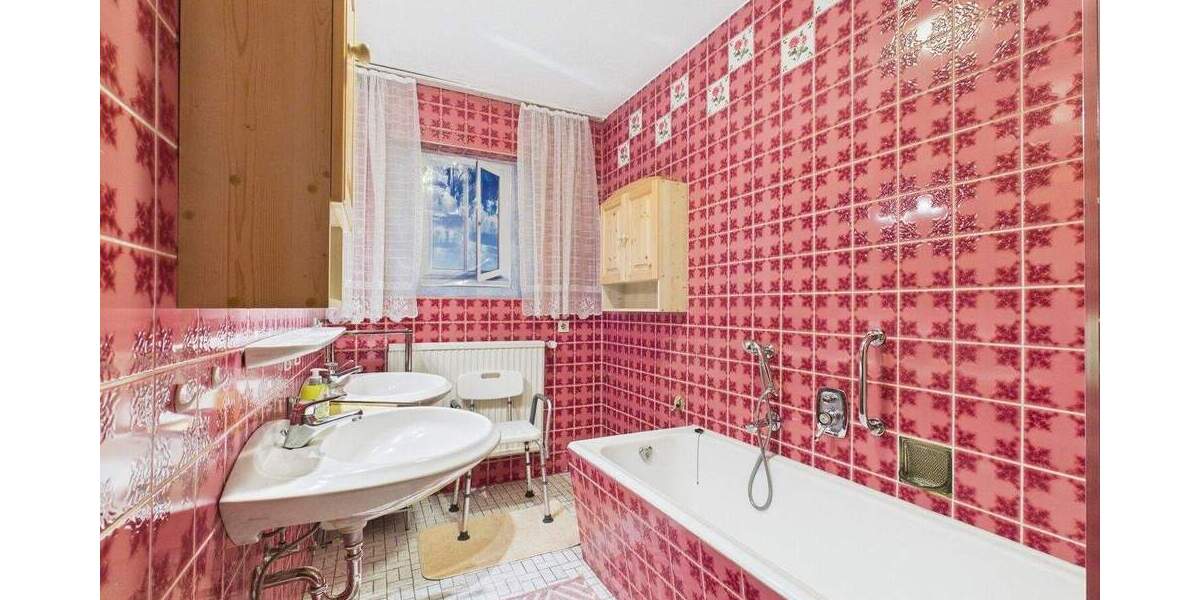 Einfamilienhaus Rattelsdorf Mürsbach - 1 Zimmer, 282 m&sup2;, 420.000&euro; | Angebot:25696983