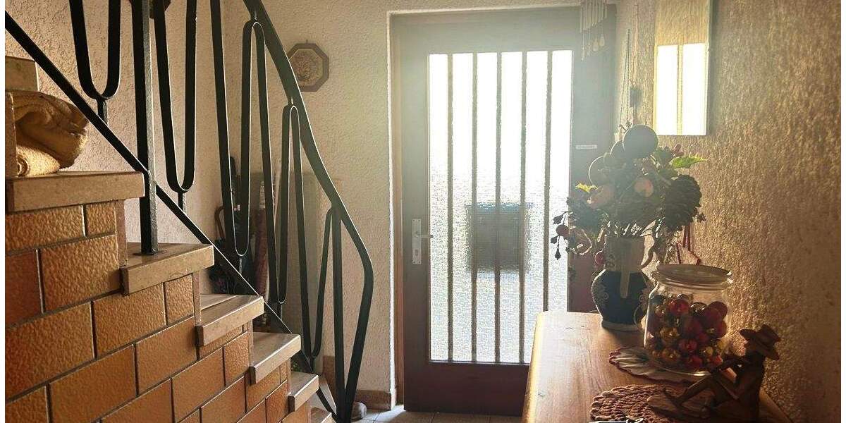 Doppelhaushälfte Ebelsbach - 4 Zimmer, 110 m&sup2;, 198.000&euro; | Angebot:25729024