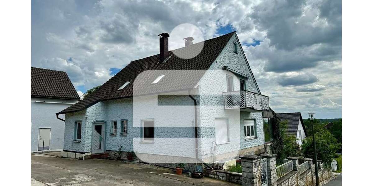 Einfamilienhaus Lonnerstadt - 5 Zimmer, 140 m&sup2;, 398.000&euro; | Angebot:24362514