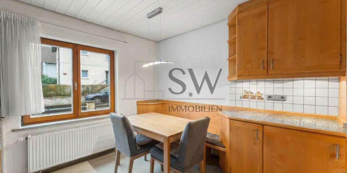 Einfamilienhaus Burgebrach - 9 Zimmer, 227 m&sup2;, 550.000&euro; | Angebot:25685831