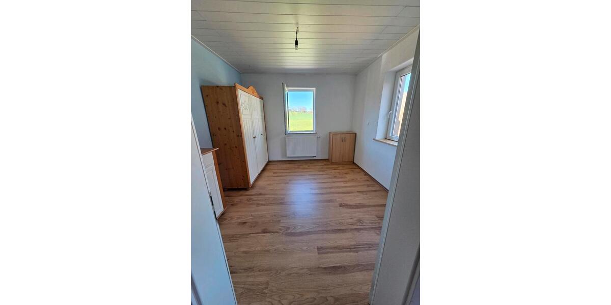 Bauernhaus, Landhaus Untermerzbach - 12 Zimmer, 160 m&sup2;, 235.000&euro; | Angebot:26192303