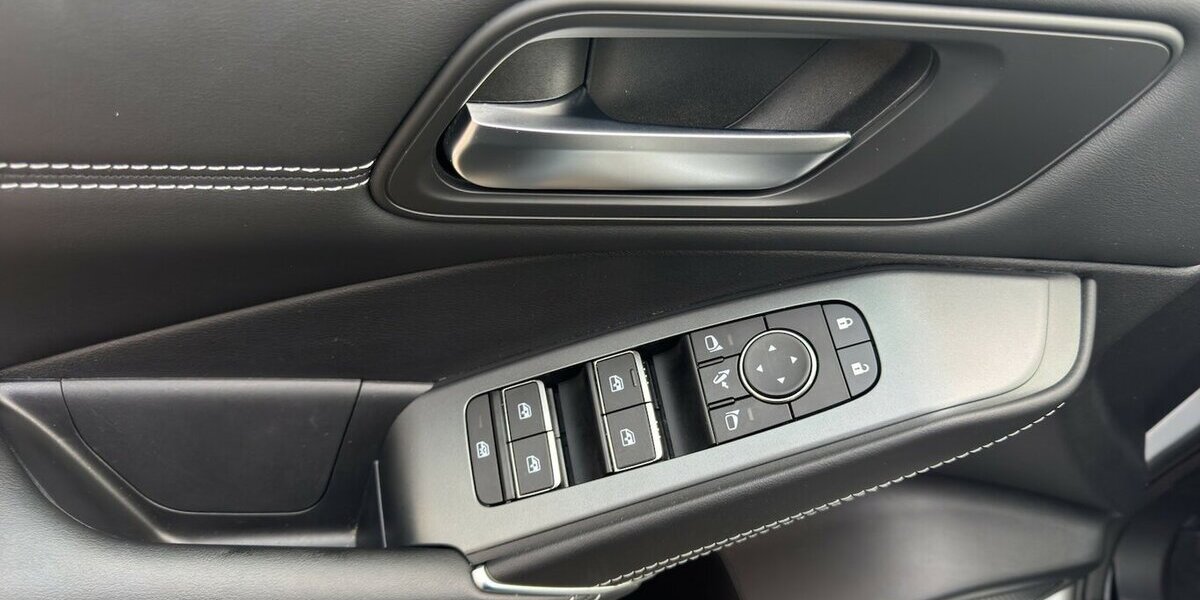 Nissan Qashqai N-Connecta XTronic *Navi/LED/Kamera360/PDC 17.447 km 25.980 &euro; Bamberg 96052