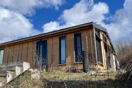 Haus Heroldsbach - 2 Zimmer, 84 m&sup2;, 410.000&euro; | Angebot:26187875