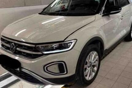 VW T-Roc 52.059 km 23.808 &euro; Höchstadt an der Aisch 91315
