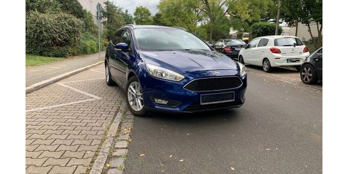 Ford Focus 121.000 km 6.495 &euro; Hirschaid 96114