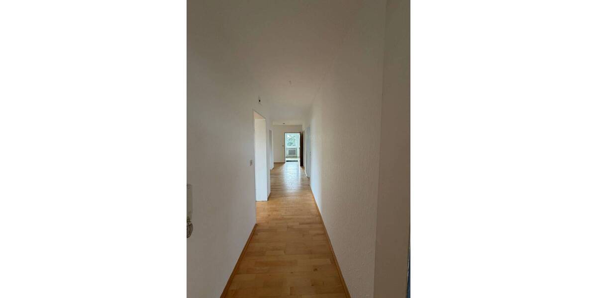 Etagenwohnung Adelsdorf - 4 Zimmer, 106 m&sup2;, 950&euro; | Angebot:26833691