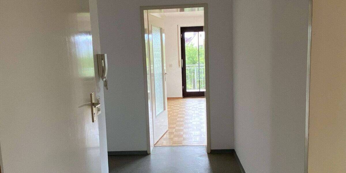 Etagenwohnung Forchheim - 3 Zimmer, 100 m&sup2;, 980&euro; | Angebot:26803825