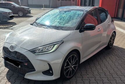 Toyota Yaris 30.000 km 26.500 &euro; Wiesenttal 91346