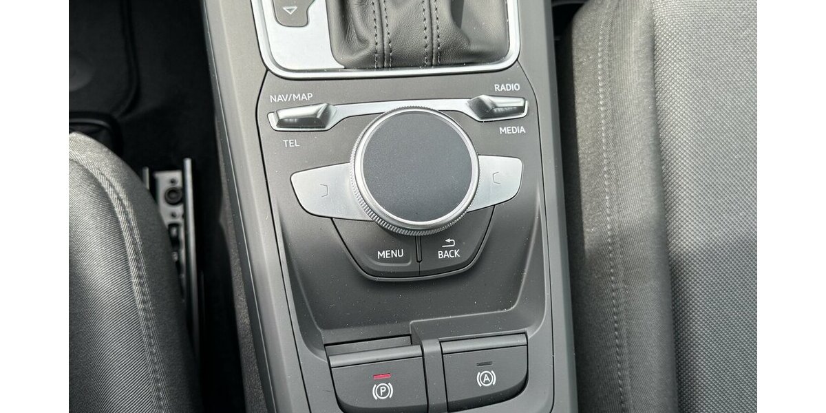 Audi Q2 35 TFSI advanced *LED/Navi-App/Kamera/virt.CP/S 2.158 km 27.790 &euro; Bamberg 96052