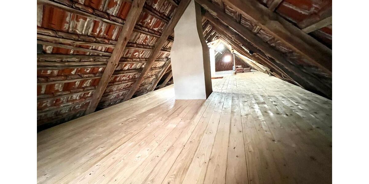 Einfamilienhaus Litzendorf - 7 Zimmer, 144 m&sup2;, 199.900&euro; | Angebot:26943309