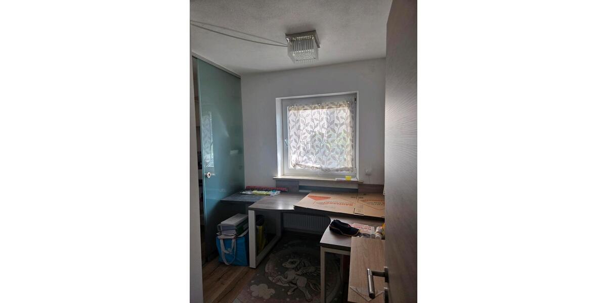 Etagenwohnung Eggolsheim - 4.5 Zimmer, 130 m&sup2;, 1.350&euro; | Angebot:25821320