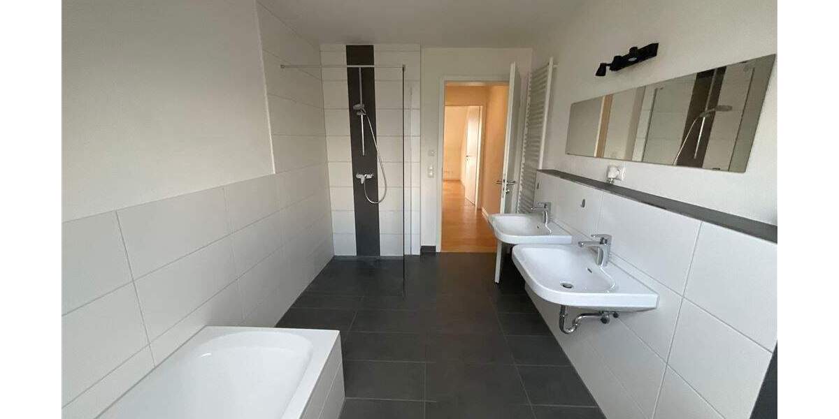 Mehrfamilienhaus, Wohnhaus Frensdorf Reundorf - 6 Zimmer, 203 m&sup2;, 475.000&euro; | Angebot:25878588