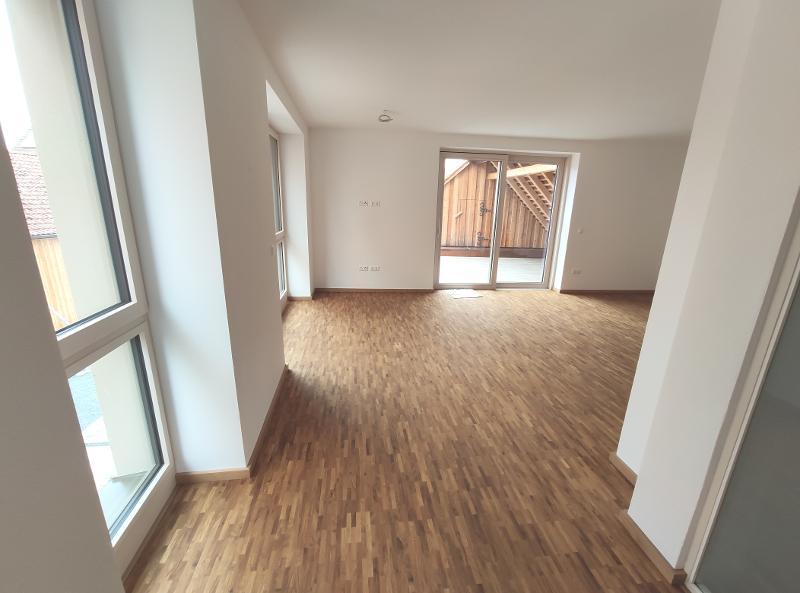 ERSTBEZUG nach Sanierung - Einfamilienhaus mit großer Terrasse und Garage - Einfamilienhaus Pommersfelden | Angebot:21473448