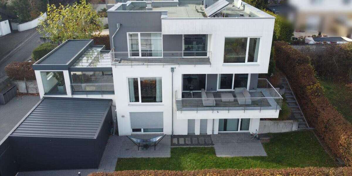 Einfamilienhaus Bamberg Am Bruderwald - 7 Zimmer, 327 m&sup2;, 2.450.000&euro; | Angebot:23985820