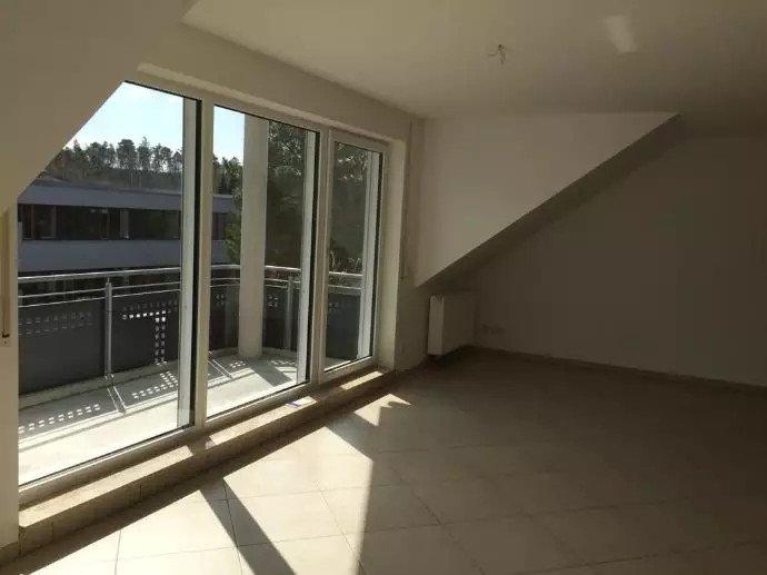 Dachgeschoßwohnung Heroldsbach - 4 Zimmer, 106 m&sup2;, 1.230&euro; | Angebot:26119763