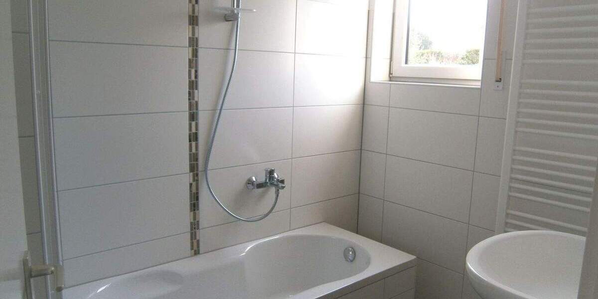 Mehrfamilienhaus, Wohnhaus Ebelsbach - 8 Zimmer, 649.000&euro; | Angebot:25695839