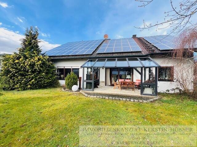 Einfamilienhaus Burgebrach - 6 Zimmer, 196 m&sup2;, 650.000&euro; | Angebot:26092050