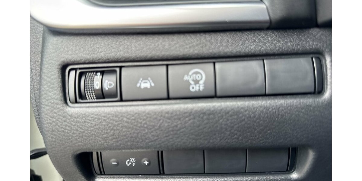 Nissan Qashqai Accenta *Xtronic/SHZG/Navi-App/Kamera/ICC/ 23.631 km 23.380 &euro; Bamberg 96052