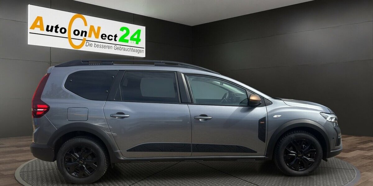 Dacia Jogger Extreme+ *7-Sitzer/Navi/SHZG/Temmpomat/RFK* 13.615 km 20.790 &euro; Bamberg 96052